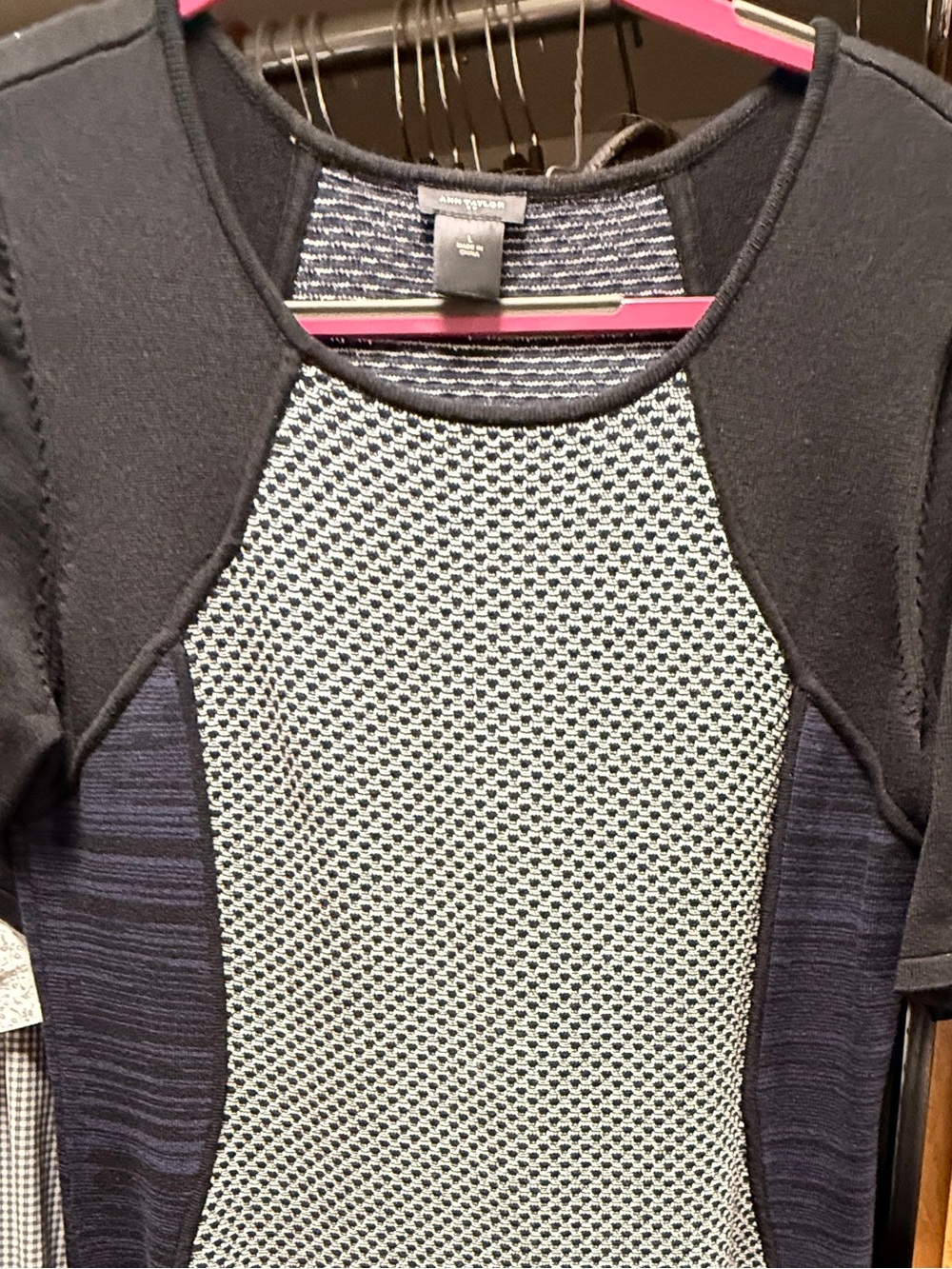 Ann Taylor slip over short sleeve sweater dress, slimming side panels Size Large